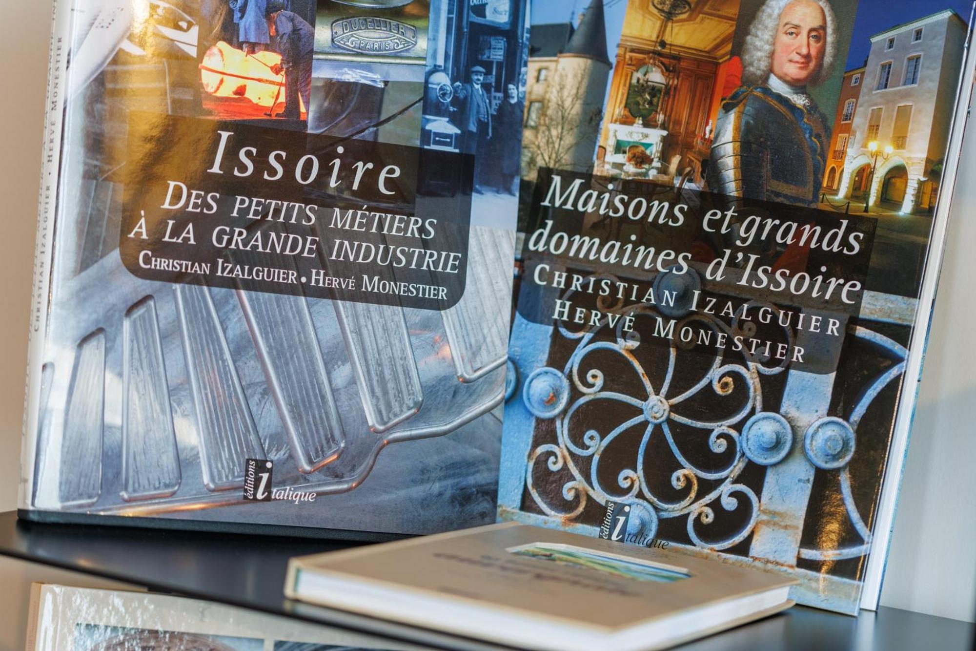 The Originals Boutique, Hotel Le Pariou, Issoire Exterior foto
