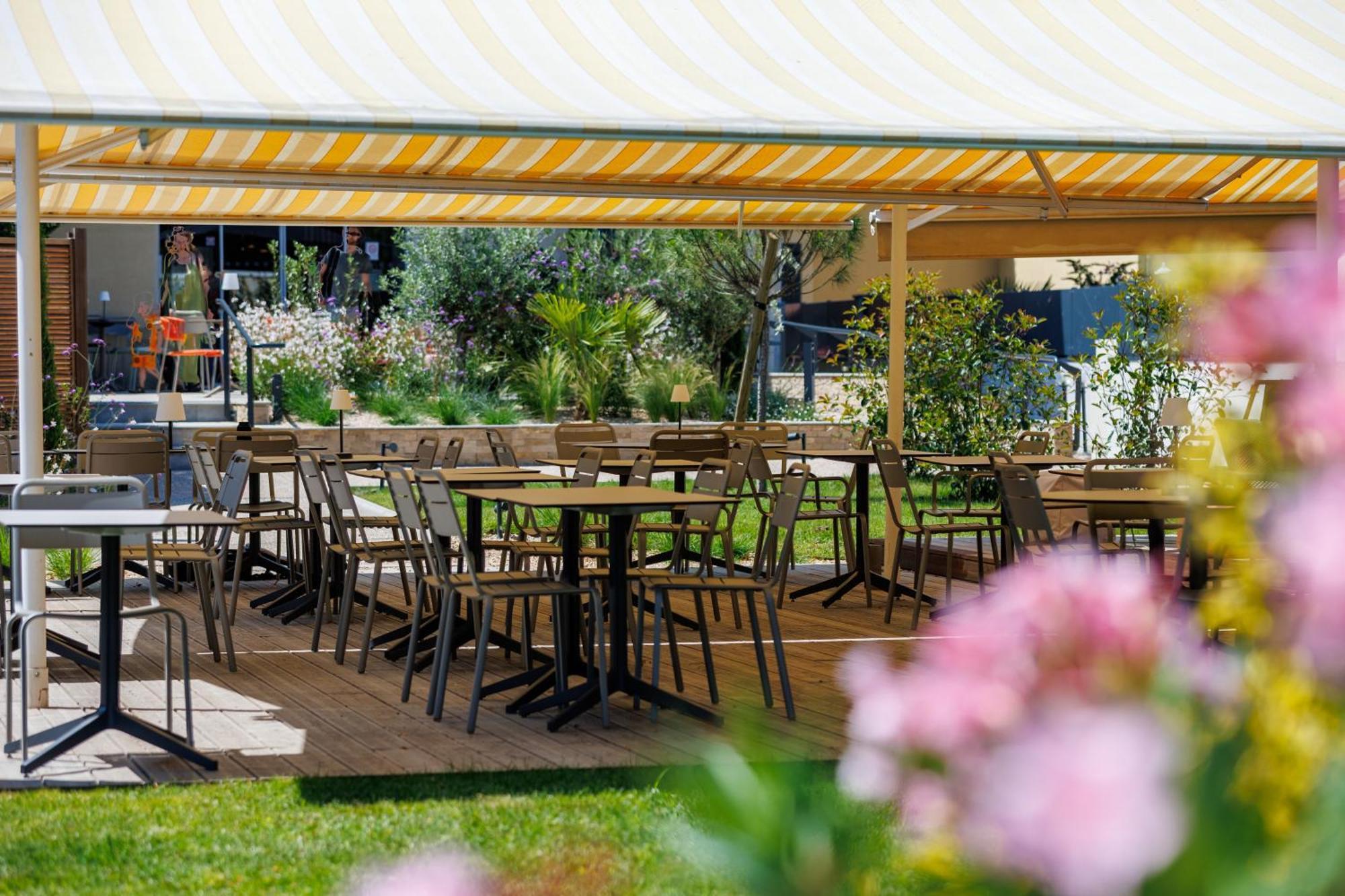 The Originals Boutique, Hotel Le Pariou, Issoire Exterior foto